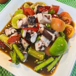 เกาเหลาปลาหมึก