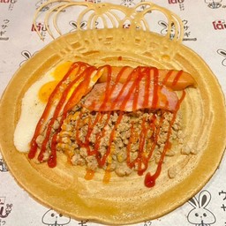 ไข่+หมูสับ+เบค่อน+ไส้กรอก L