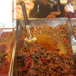 แม่เสียนข้าวแกงสุพรรณ