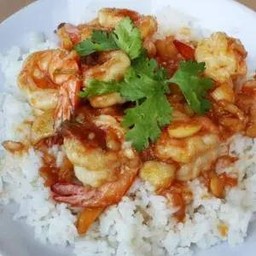 ผัดกระเทียมพริกไทยกุ้ง ราดข้าว shrimp