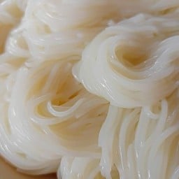 ยำแซ่บ by 2พี่น้อง (ฮาลาล)