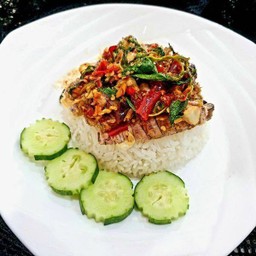 ข้าวกะเพรากั้ง