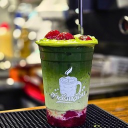 ชาเขียวมัทฉะสตรอเบอรี่