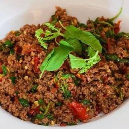 กะเพราเนื้อโคขุน (กับข้าว)
