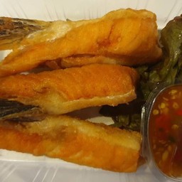 Recommend menu!!!  ครีบปลาแซลมอนทอด