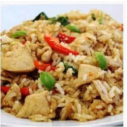 ข้าวผัดต้มยำไก่Fried Rice Tomyum Chicken