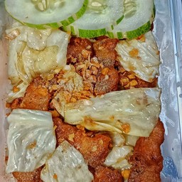 ข้าวกะหล่ำปลีผัดน้ำมันหอย