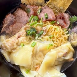 ดงเด็ด ก๋วยเตี๋ยวหมูต้มยำโบราณ