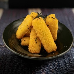 ฟิชสติ๊ก 8 ชิ้น (ปลาพอลล็อค อลาสก้า)