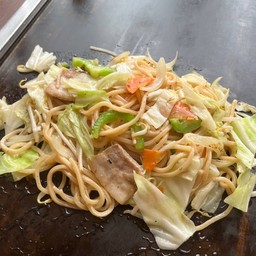 Shiosoba Vegetables (Pork,Onion,Carrot,Pepper) ยากิโซบะผัดเกลือผักรวม