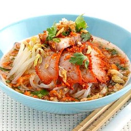 เล็กหมูแดงยำแห้ง