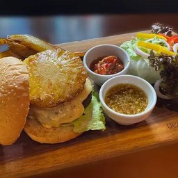 ฮาวายเอี้ยน เบอร์เกอร์