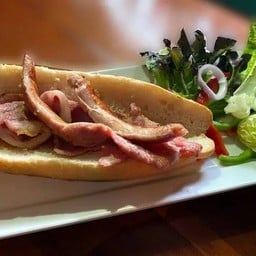 เบคอน กับ ไส้กรอก