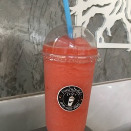 สตรอเบอรี่ปั่น