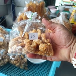 แคปหมูกินกับก๋วยจั๊บอร่อยมาก