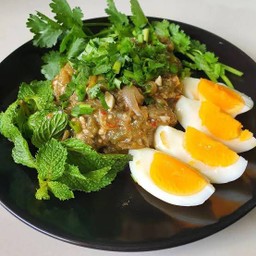 ตำมะเขือยาวไข่ต้ม