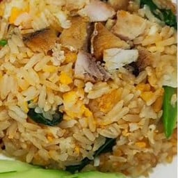 ข้าวผัดปลาเค็ม