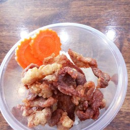 ข้าวหมูสามชั้นทอดน้ำปลา