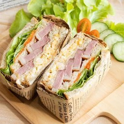 บ้านแซนวิช (Sandwich House)