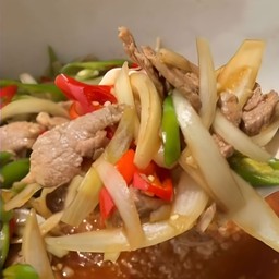 ข้าวผัดพริกอ่อน