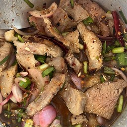 น้ำตก คอหมูย่าง