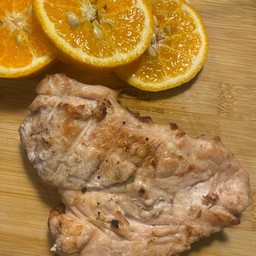 อกไก่ย่างราดข้าว