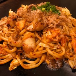 Chicken Kimchi Udon ยากิอุด้งไก่กิมจิ