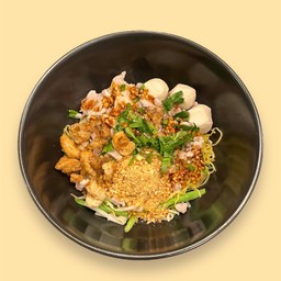 เตี๋ยวแห้งหมูต้มยำ