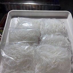 วุ้นเส้น