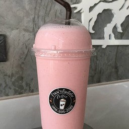 สตรอเบอรี่นมสดปั่น