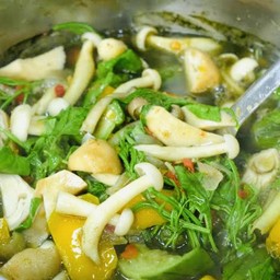 แกงเห็ดรวมปลาร้า