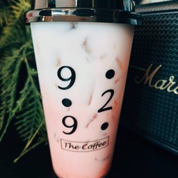 สตอเบอรี่นมสดเย็น