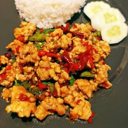 กระเพราบ้านแม่❗ฟรีไข่ดาว