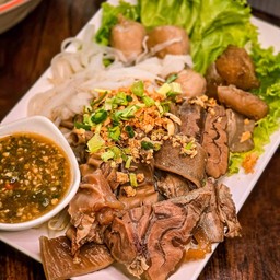 ลวกจิ้มเนื้อ