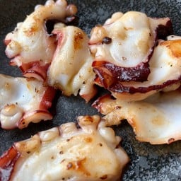 Butter Sauteed Octopus ทาโกะผัดเนย