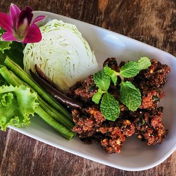 ลาบหมูทอด