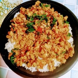ข้าวกะเพราหมูสับ/ไก่สับ