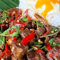 ข้าวผัดกะเพราเนื้อเปื่อย