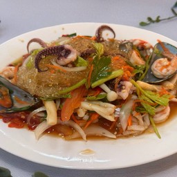 ยำวุ้นเส้นทะเล