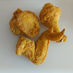 ไก่ทอด ชุดสามเกลอ