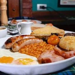 เดอะ มอนตี สุพรีม เบรคฟาสต์