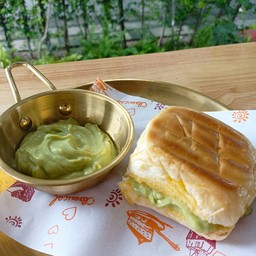 ปังปิ้งสังขยาใบเตย