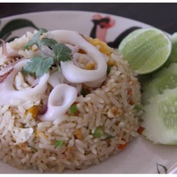 ข้าวผัดทะเล