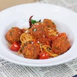 สปาเก็ตตี้มีทบอลเจ