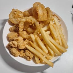 ข้าวกล่องหอมกรุ่น - ยงเจริญ เฟส3 ตึกD