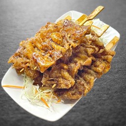 FRIED CHICKEN SKIN /หนังไก่เสียบไม้ทอด เทบะซากิ