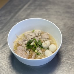 ก๋วยเตี๋ยวหมูต้มยำ