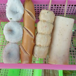 ปลา,หนังกรอบไก่,ไก่จ้อ,ไก่ยอ[ชุดยำ]