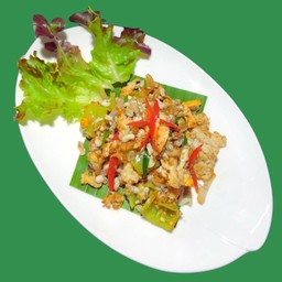 ผัดไข่มดแดง