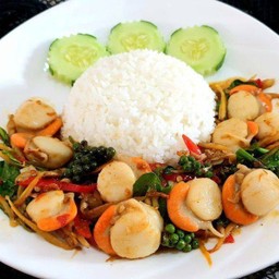 ข้าวหอยเชลล์ผัดฉ่า